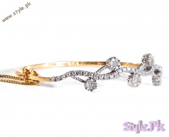 Bracelets  Girls on Diamond Bracelets For Girls     Stylish Bracelet Designs In Gold