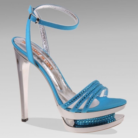 Blue high heeled sandel for girls 