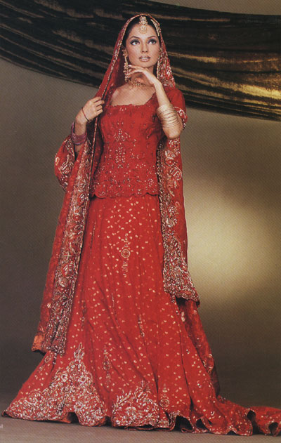 Tradition of Red Colored Wedding Dresses