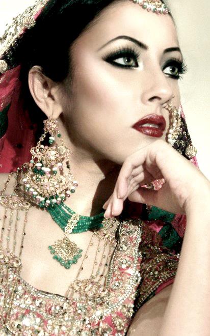 Divine Makeup by Anam Falak 007 style.pk  