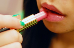cosmetics lipstick makeup pink Favim.com 114676 300x198 