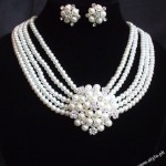 Latest Fashion of Wearing Pearls Jewellery in Pakistan style.pk 002