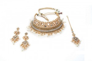 Antique Bridal Jewellery Collection By Maria B 2011 5 style.pk  300x200 