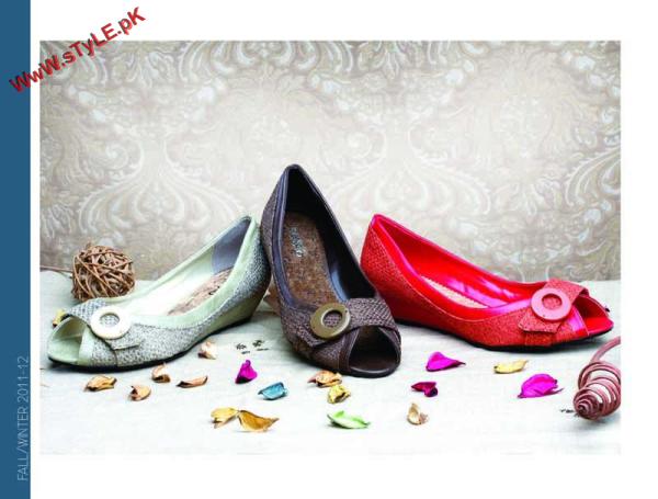 New Winter Arrivals For WOmen By Stylo 2012 002 