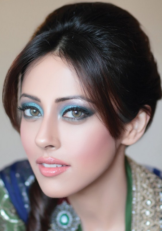 Ainy Jaffri Pakistani Model and Actress 013 563×800