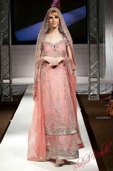 Trend Of Pink Walima Dresses 2014 For Pakistani Brides