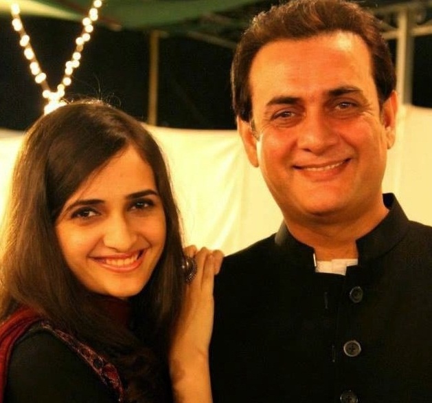 shahood alvi with daughter areeb shahood
