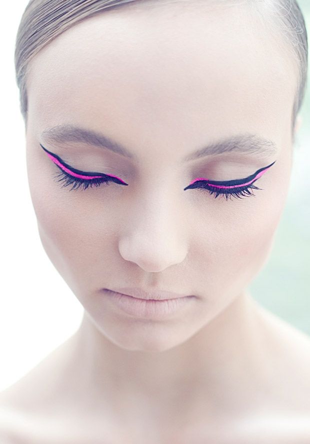 Colorful Graphic eyeliner-pink