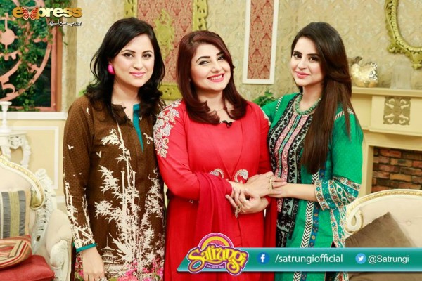 Fatima Effendi with her Sister and Mother in Morning Show Satrungi 12 ...