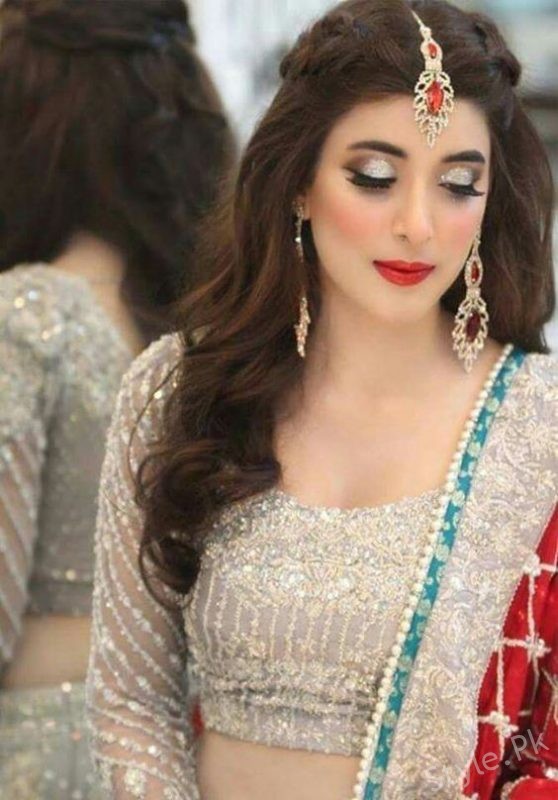 Favorite DIY Hairstyles of Pakistani Actresses | Reviewit.pk
