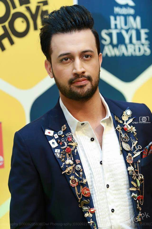 Atif Aslam's dazzling look at HUM Style Awards 