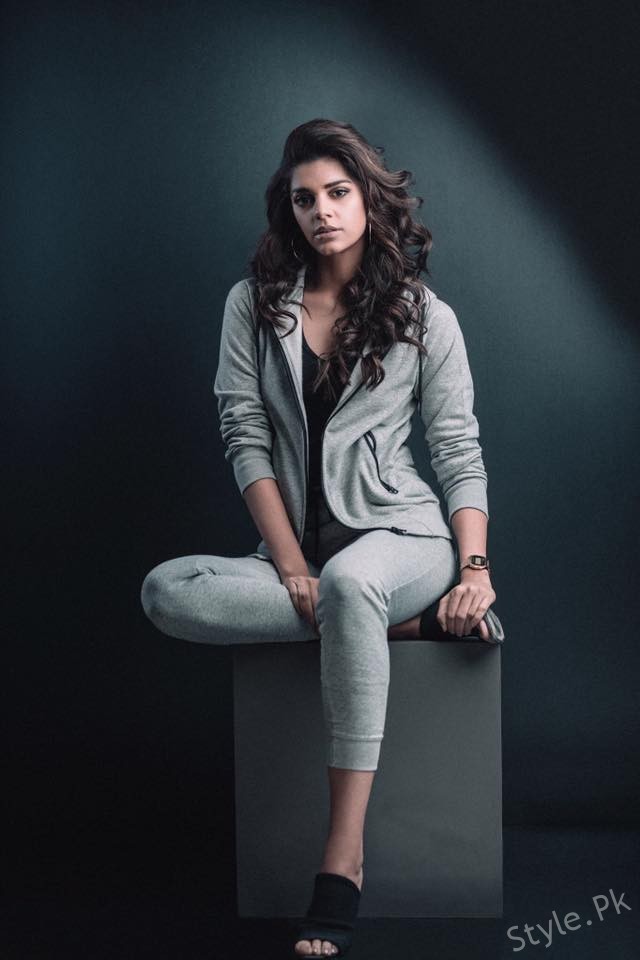 Sanam Saeed looking gorgeous in her latest shoot - Style.Pk
