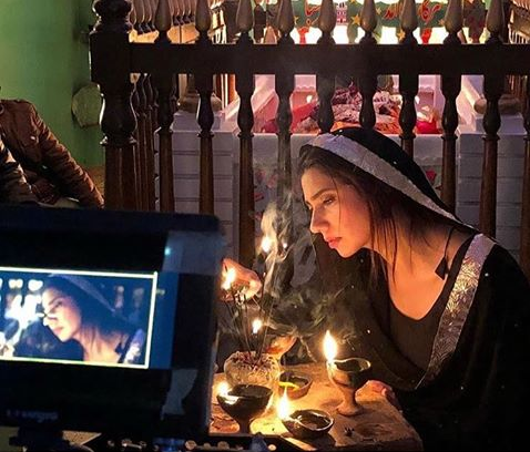 Mahira Khan New Movie Scene Will Give You Devdas Vibes